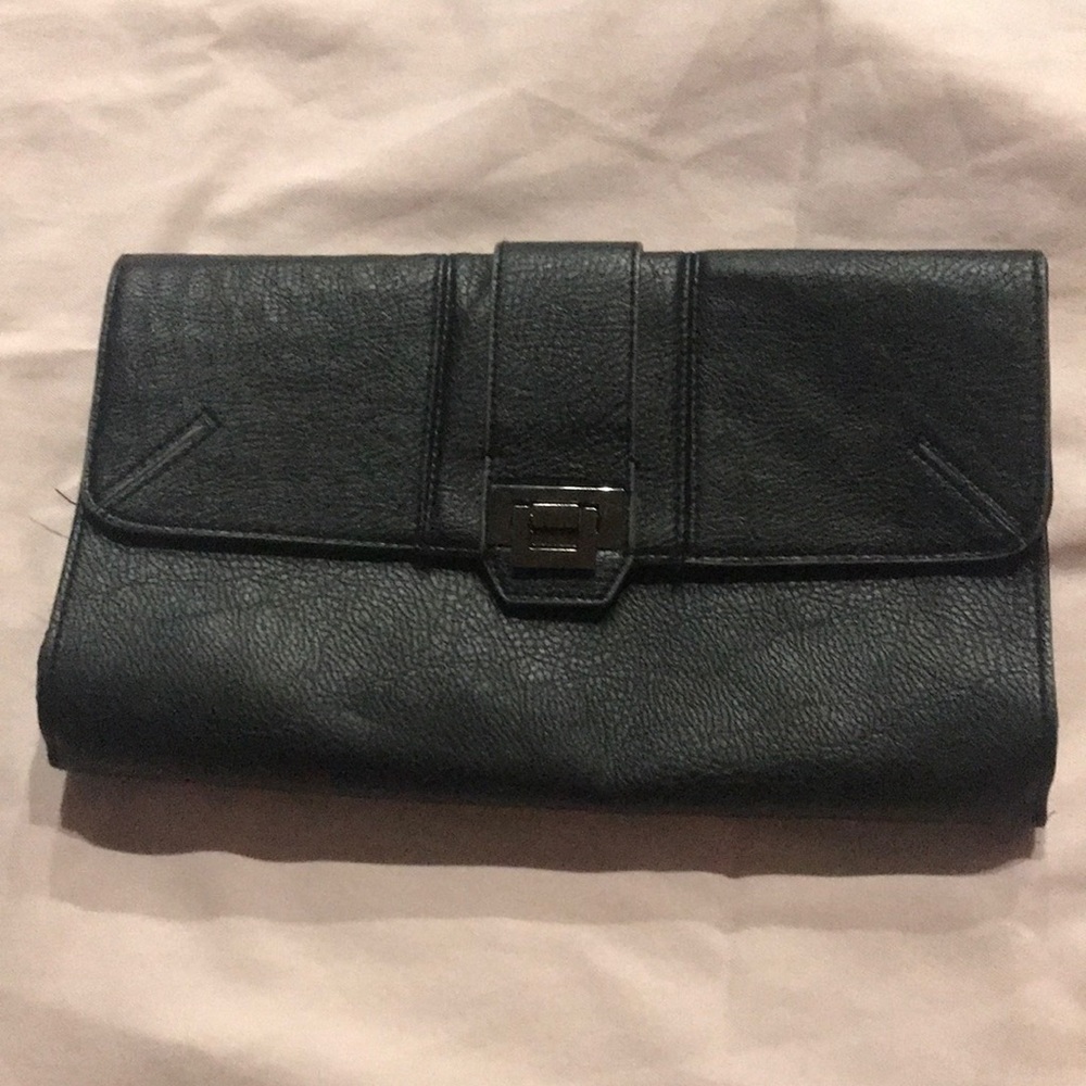 Jessica Simpson Clutch